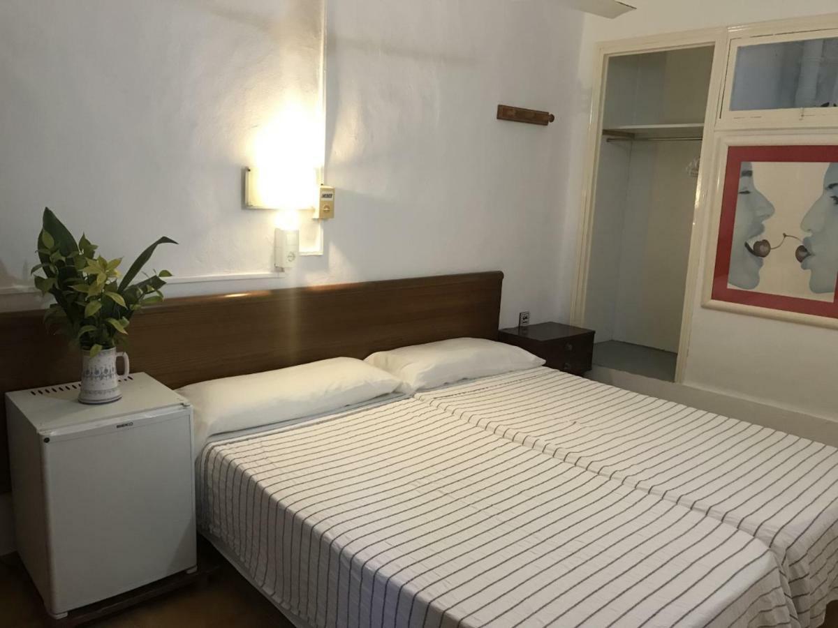 Casa De Huespedes La Pena Hotel Ibiza-stad Buitenkant foto